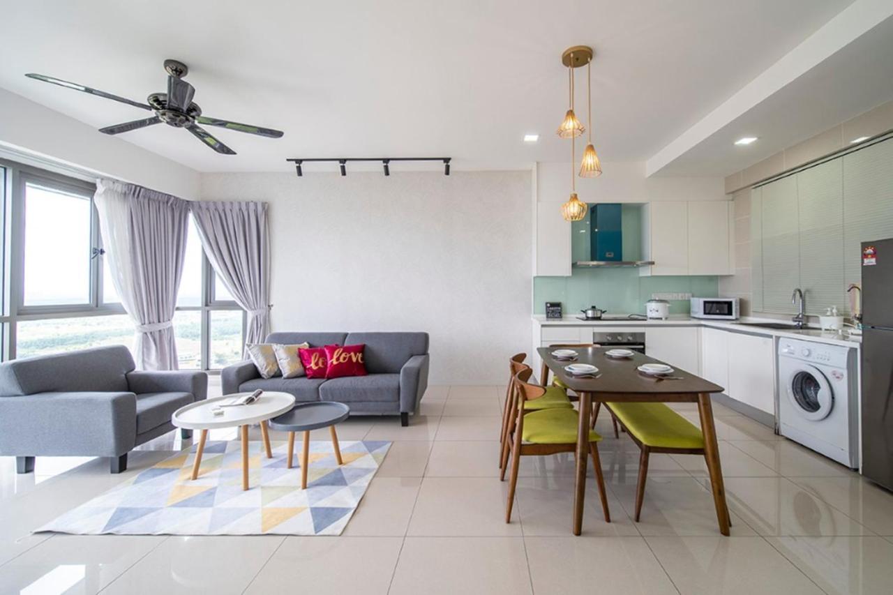 Iskandar Residences 2Br 5Pax 5 Mins Legoland Wi-Fi Sky Pool 360 Nusajaya  Εξωτερικό φωτογραφία